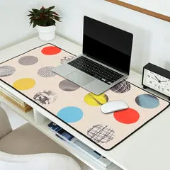 Society6 Paper Pattern Circles tapis de bureau beige