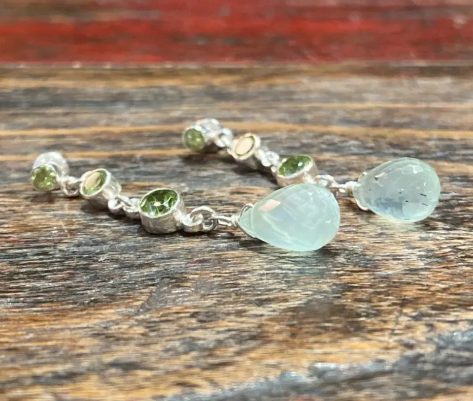Galerie Kara boucles Bambou péridot argent