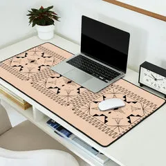 Society6 Lost Desert Tile tapis de bureau noir camel