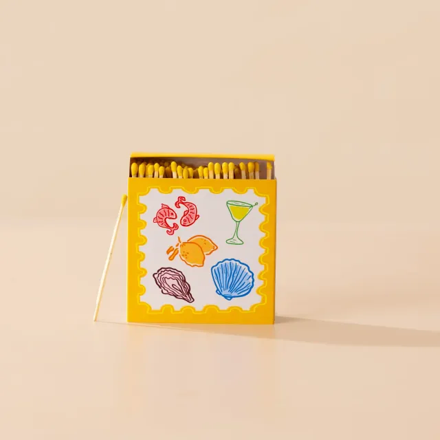 Maddison Ball Yellow Postcard boÃ®te allumettes jaune 100 piÃ¨ces