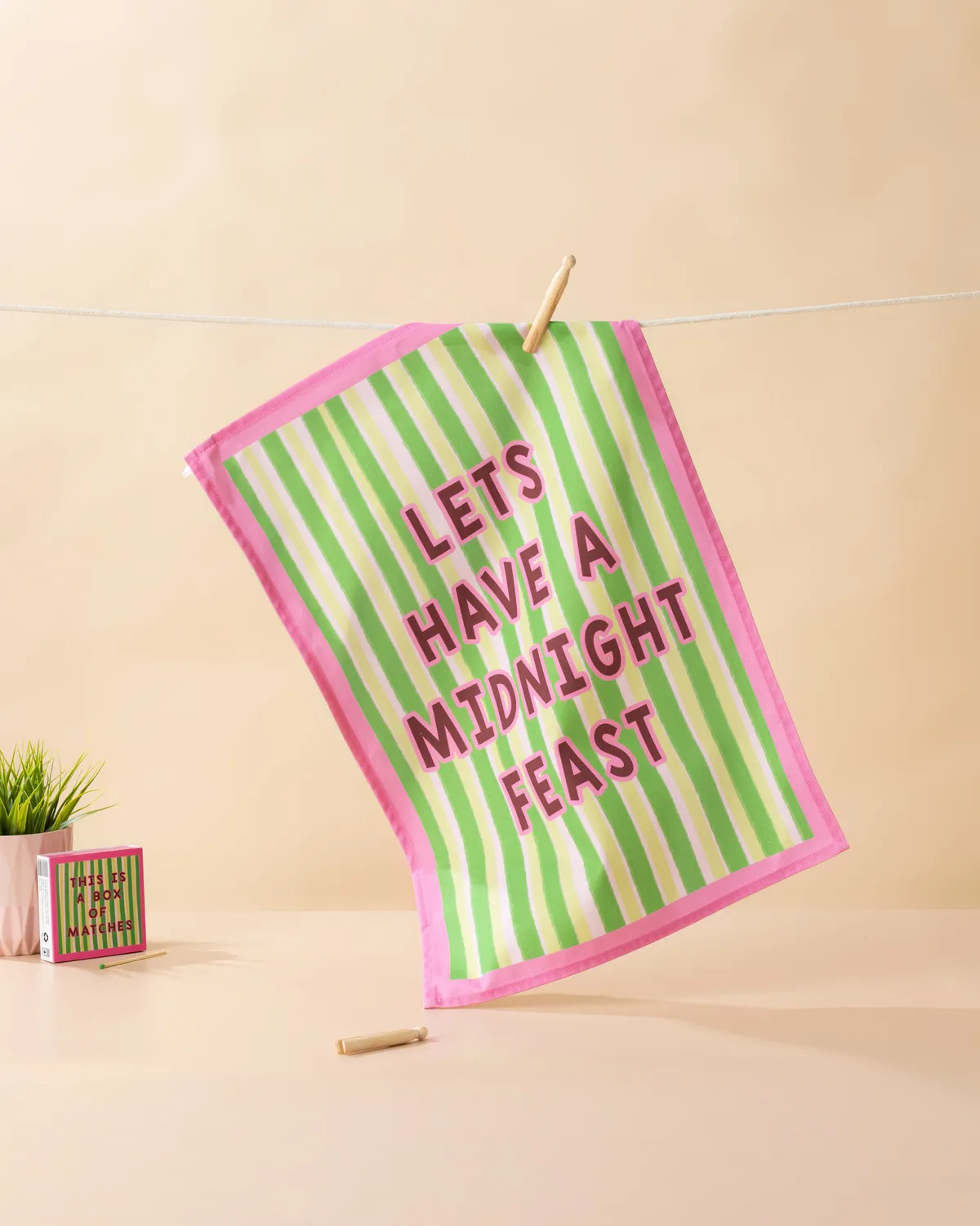 Maddison Ball Lets Have A Midnight Feast torchon coton 68x45 cm