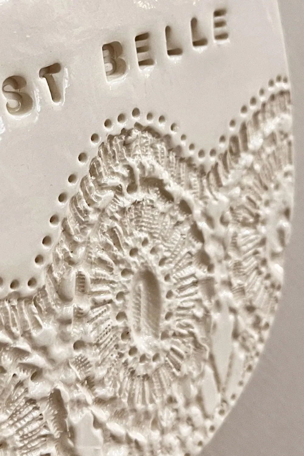 Biankaléone Médaillon La vie est belle bijou de mur 11x12,5 cm