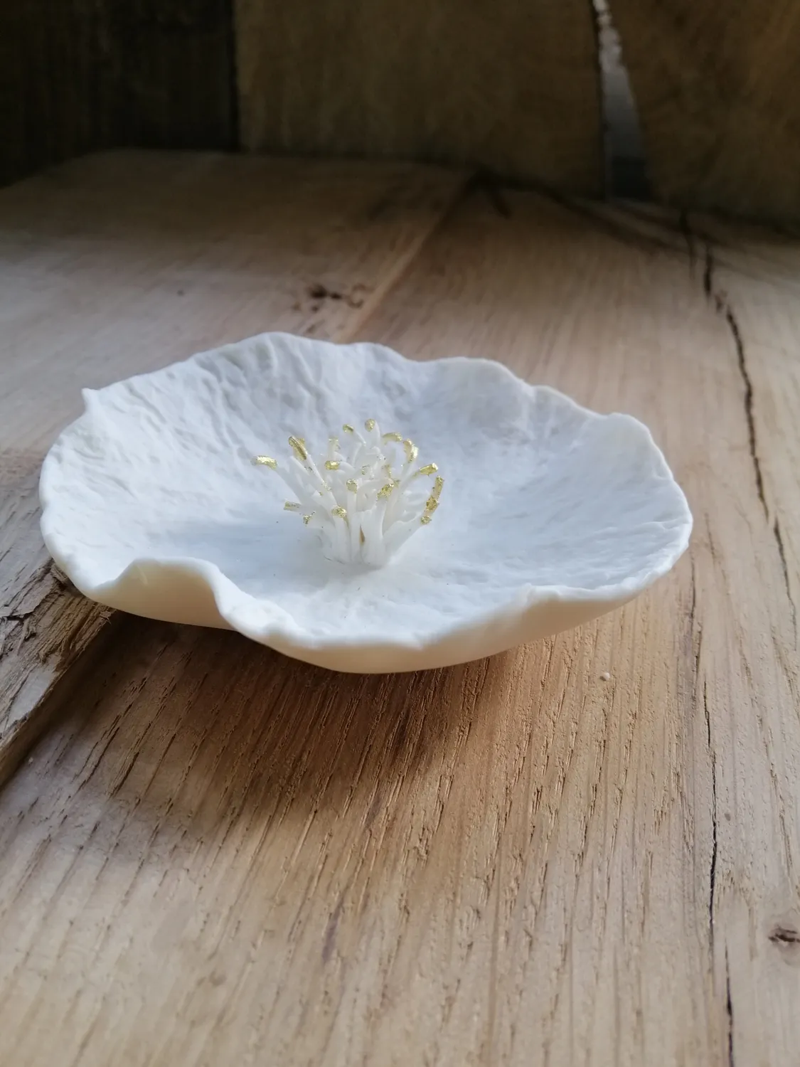 Sandrine Ramona Belle coupelle porcelaine dorée 9 cm