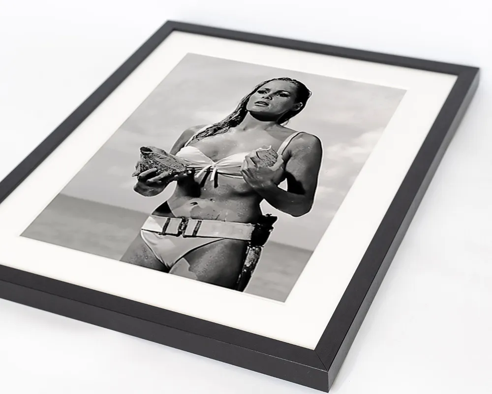 Jacob Baden Ursula Andress Dr No photo encadrée