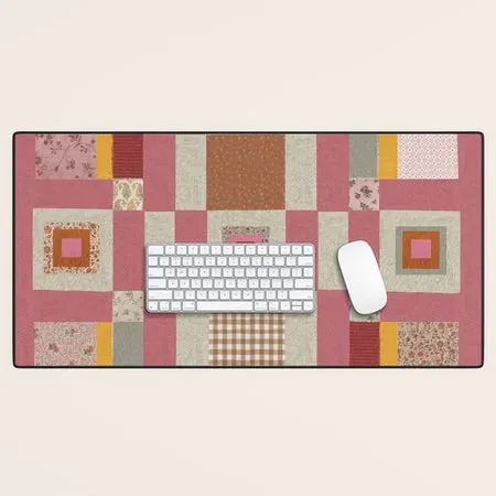 Society6 Pink Cottage Quilt tapis de bureau patchwork rose