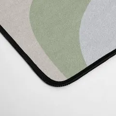 Society6 Liquid Swirl tapis de bureau vert sauge