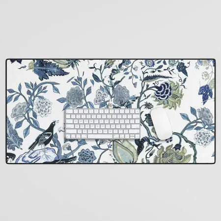 Society6 Blue vintage chinoiserie flora tapis de bureau floral