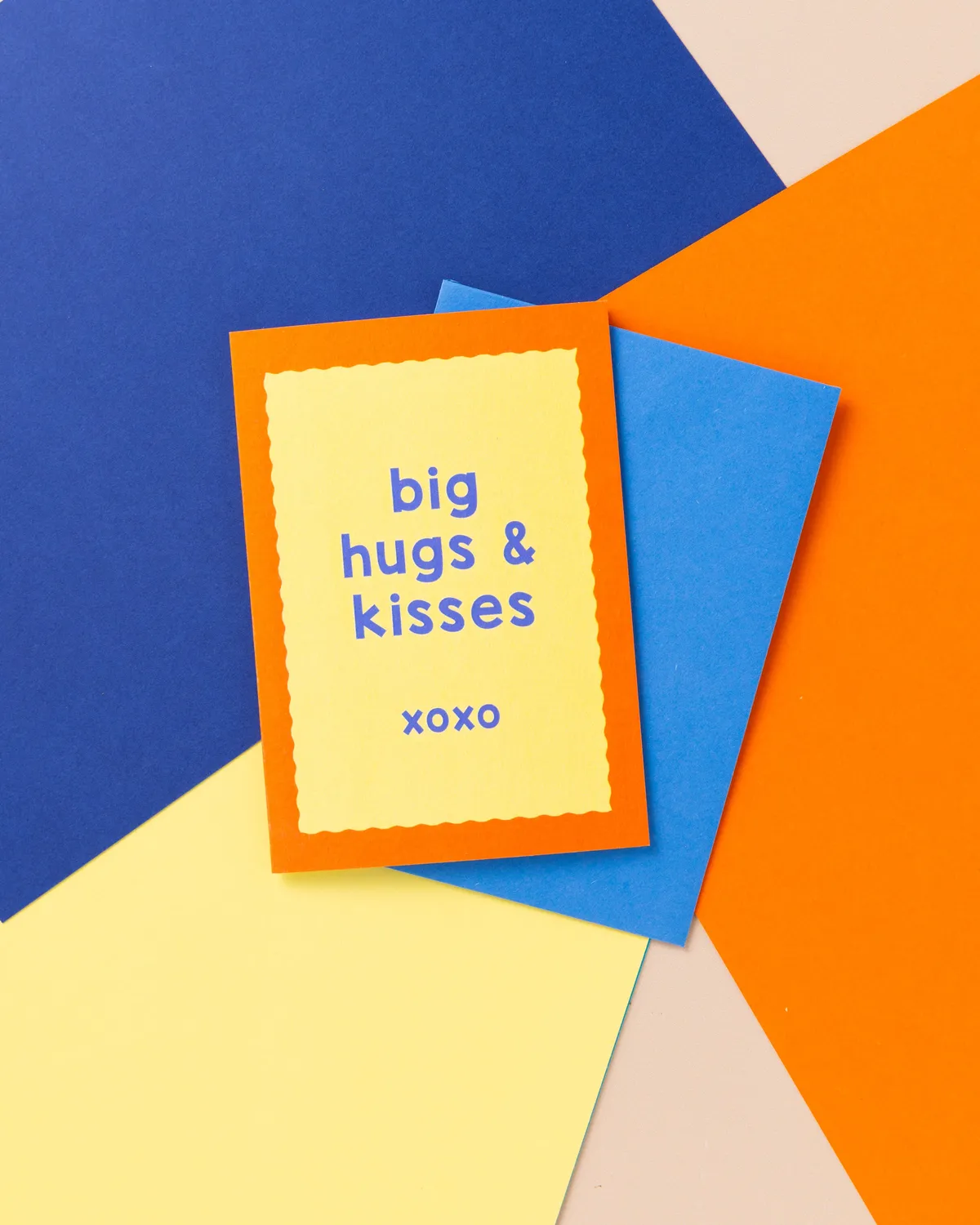 Maddison Ball Big Hugs Kisses carte A6 enveloppe