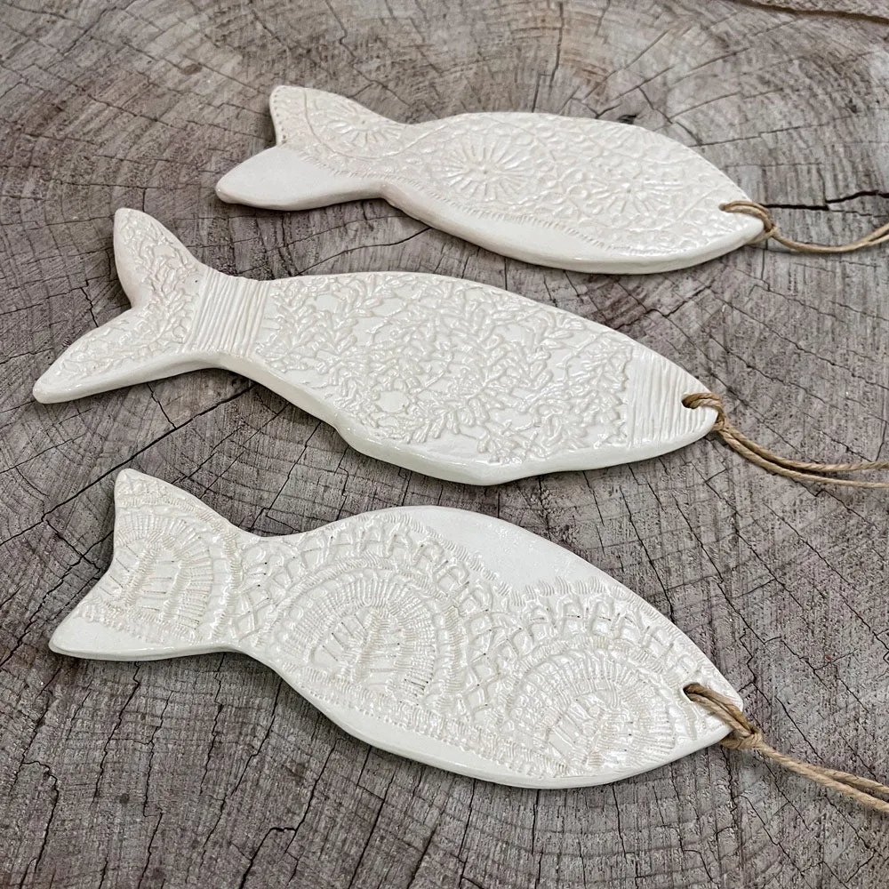 Biankaléone Poisson à dentelle toile encadrée 7x17 cm