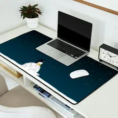 Society6 Star Gazing Penguin tapis de bureau nuit étoilée