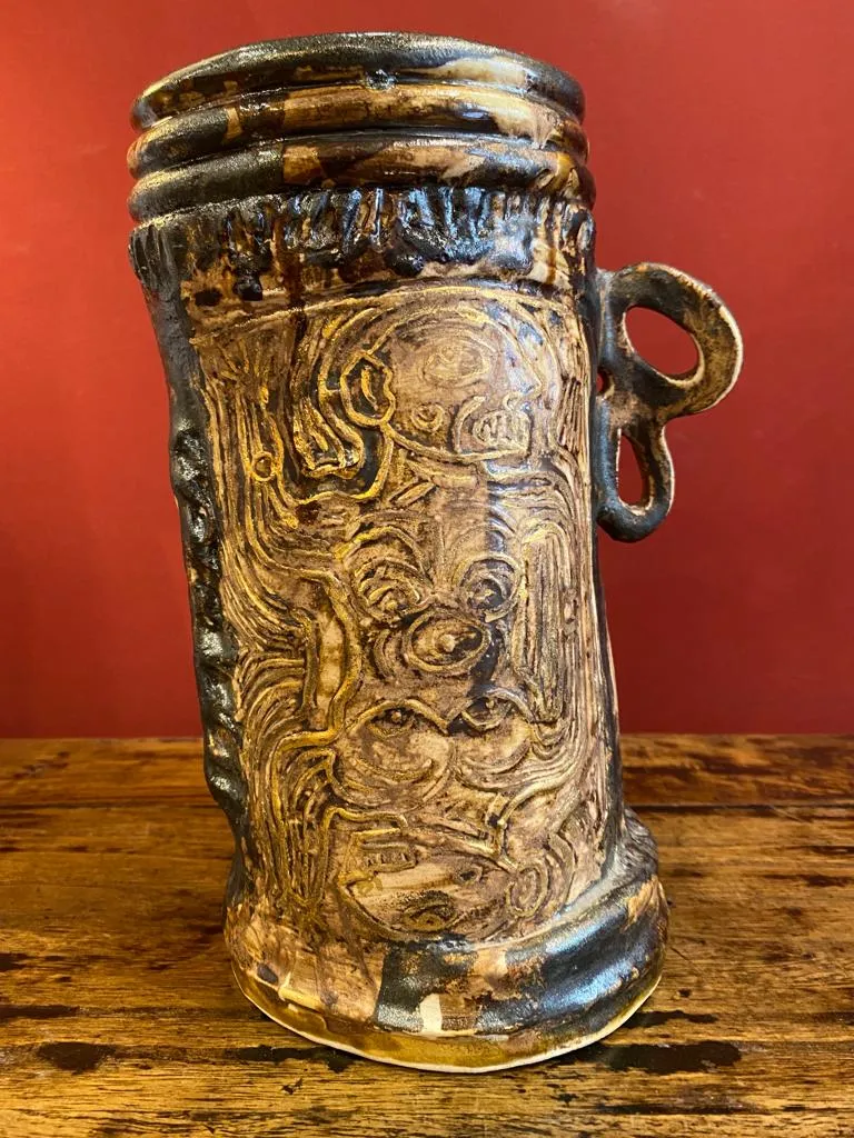 Galerie Kara Tarot vase en grès blanc émaillé