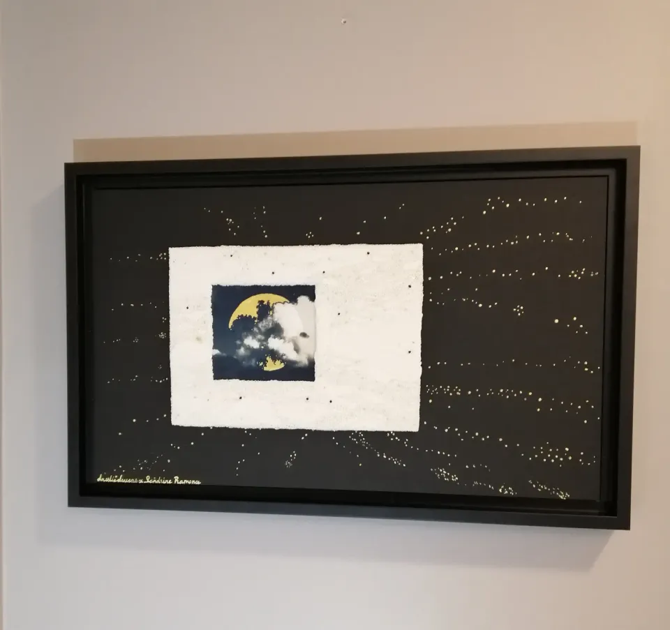 Sandrine Ramona Là-haut I tableau encadré feuille d'or