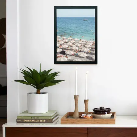 Society6 An Amalfi Escape affiche encadrée 12x16 plage