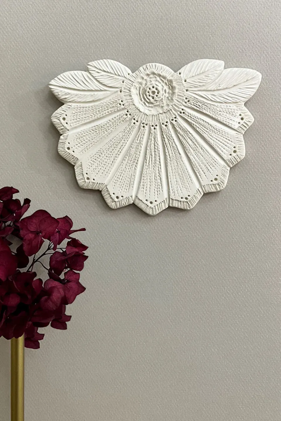 Biankaléone Talisman à plumes toile encadrée 12x16 cm fait main