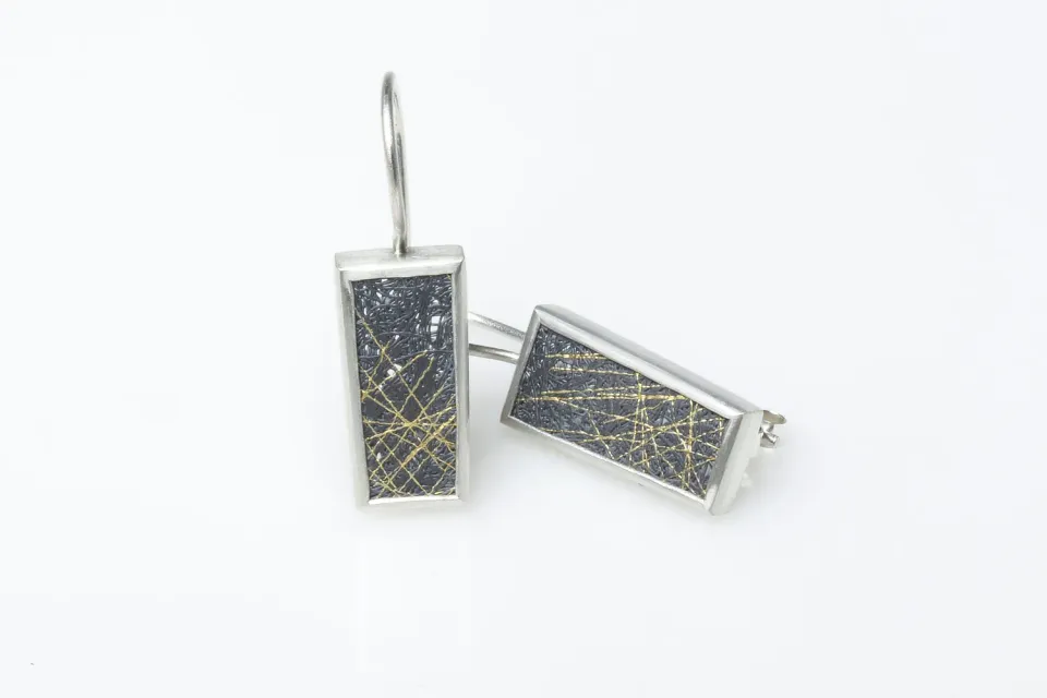 Galerie Kara Rayons boucles d’oreilles argent et or