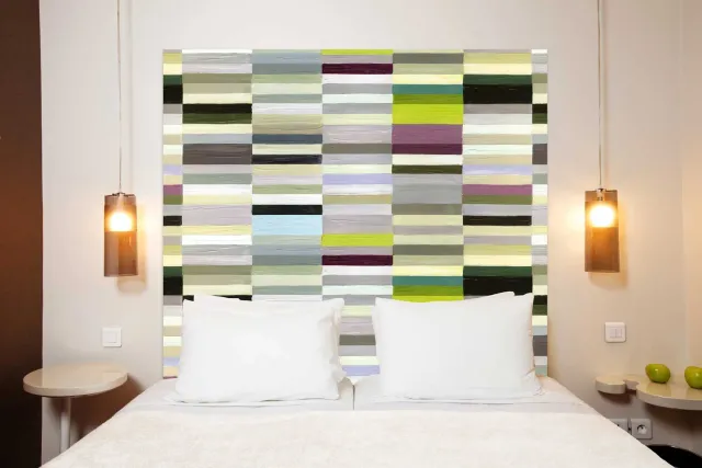 Mademoiselle Tiss Anis et Réglisse tête de lit tissu graphique