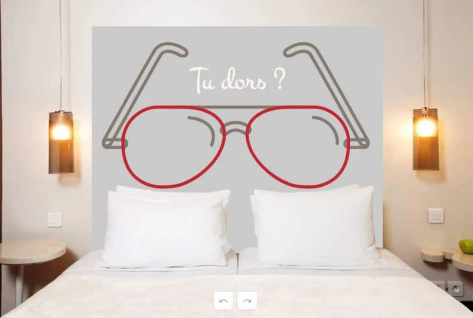 Mademoiselle Tiss Portrait tête de lit personnalisée tissu