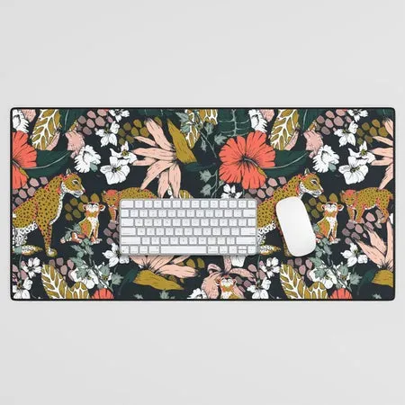 Society6 Animal Print Dark Jungle tapis de bureau léopard