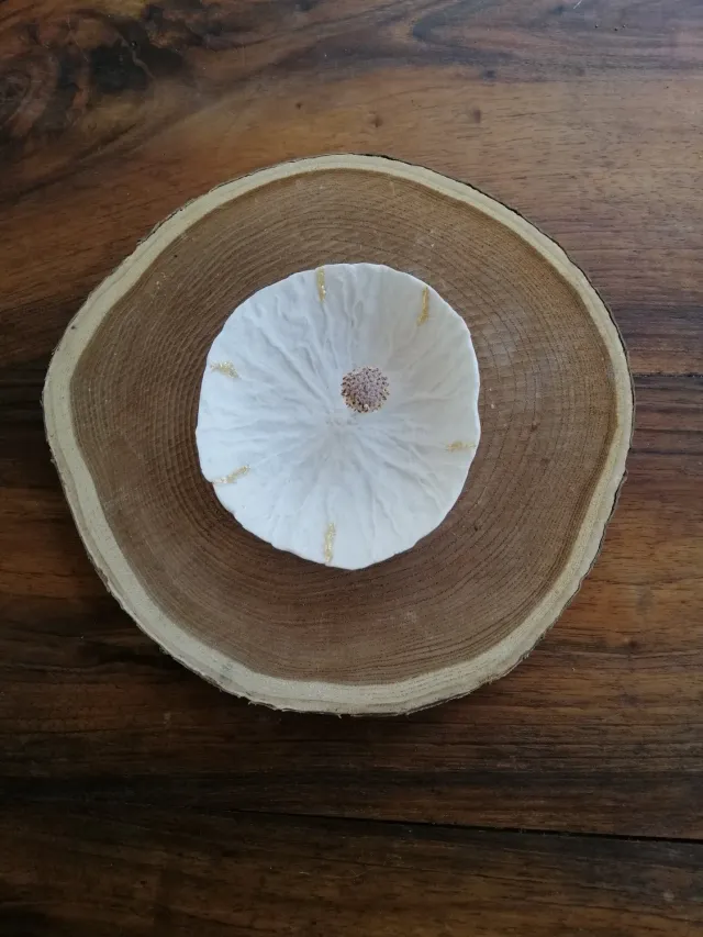 Sandrine Ramona Unique fleur porcelaine feuille d'or 10 cm