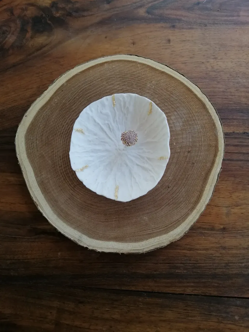 Sandrine Ramona Unique fleur porcelaine feuille d'or 10 cm