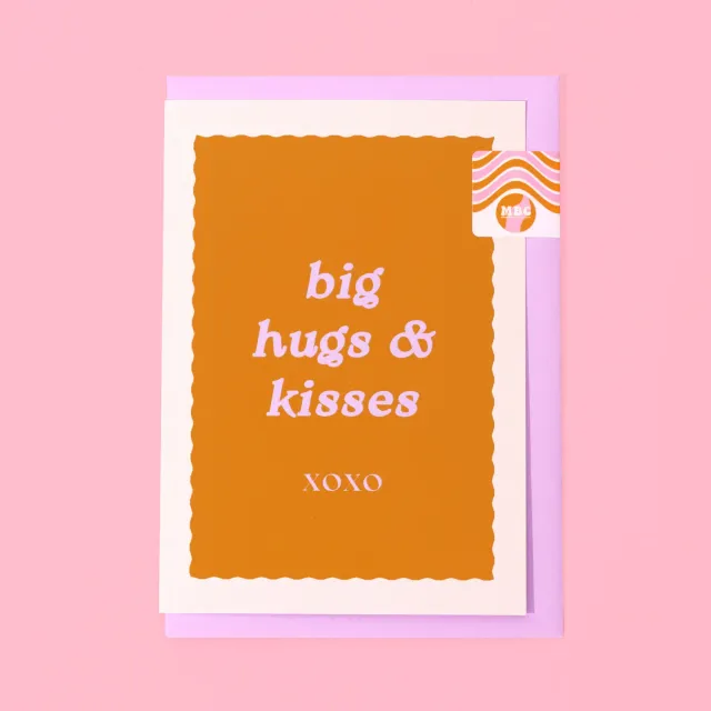 Maddison Ball A6 Big Hugs & Kisses carte jaune et lilas