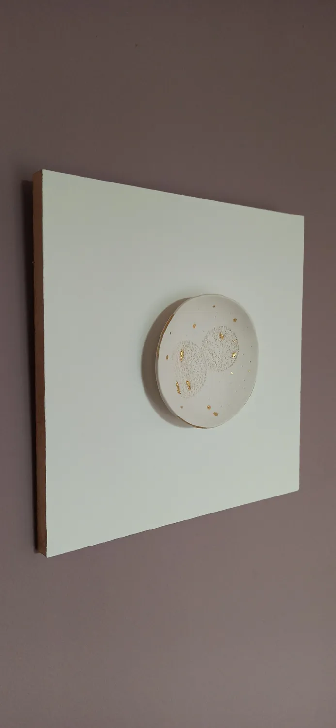 Sandrine Ramona Cosmos I tableau bois porcelaine dorée 300 g