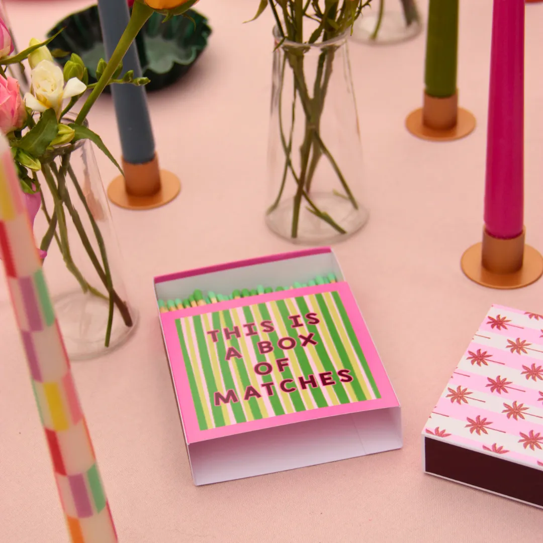 Maddison Ball This is a Box of Matches boîte 100