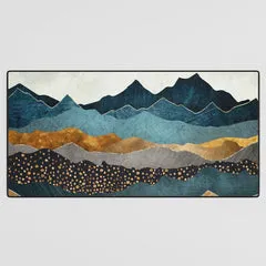 Society6 Amber Dusk tapis de bureau montagnes soleil