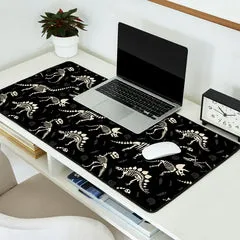 Society6 Dinosaur Fossils on Black tapis de bureau fossiles