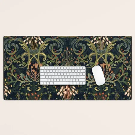 Society6 Woodland Moss Dark tapis de bureau vert forêt doré