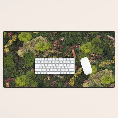 Society6 Forest Floor tapis de bureau sous-bois vert