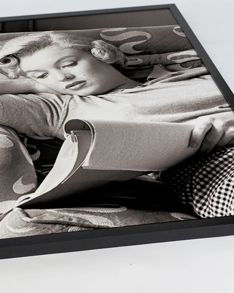 Any Image Marilyn Reading toile encadrée 60x80 photo