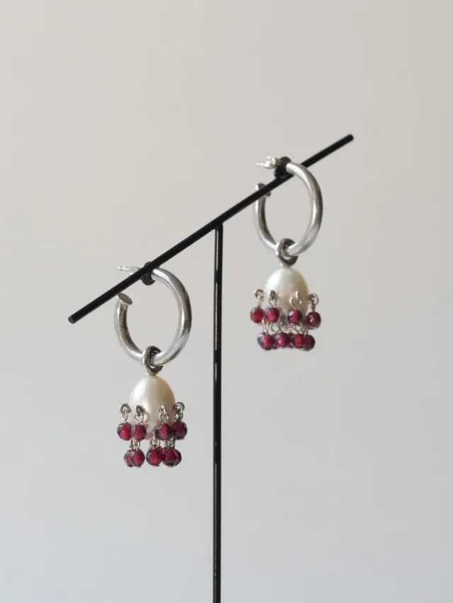 Galerie Kara Clémentine Despocq boucles argent perles grenats
