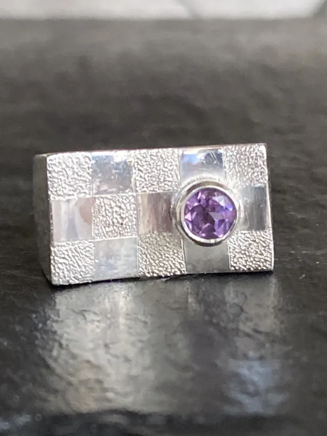 Galerie Kara bague Damier améthyste argent Eleonora Aromando