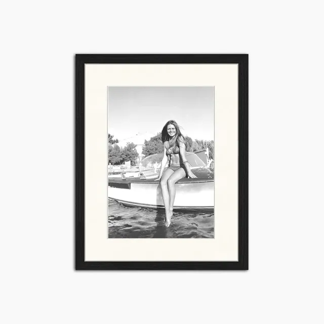 Any Image Brigitte Bardot Posing photo encadrée star noir et blanc