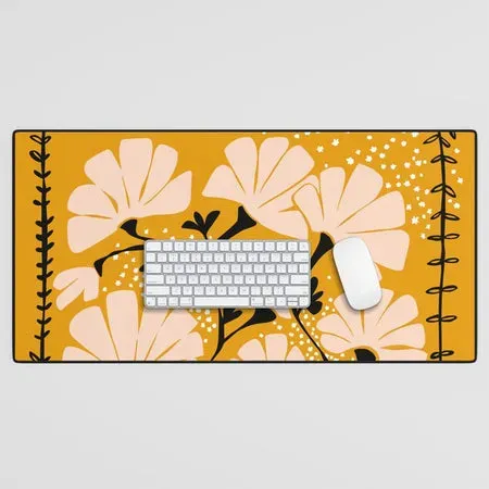 Society6 Ever Blooming Good Vibes Mustard Yellow tapis de bureau