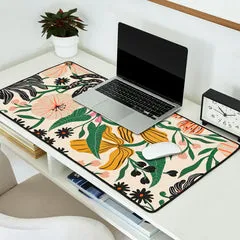 Society6 Merrick Floral tapis de bureau crème fleuri