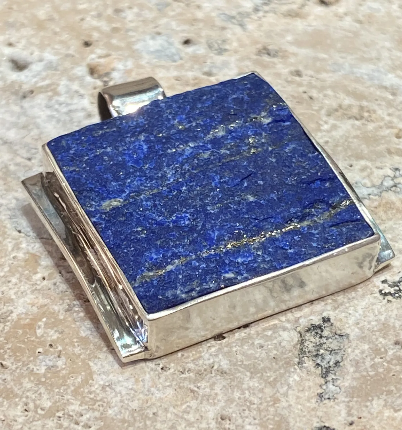 Galerie Kara pendentif argent lapis-lazuli