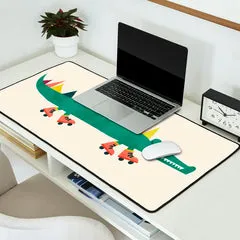 Society6 Crocodile on Roller Skates tapis de bureau vert
