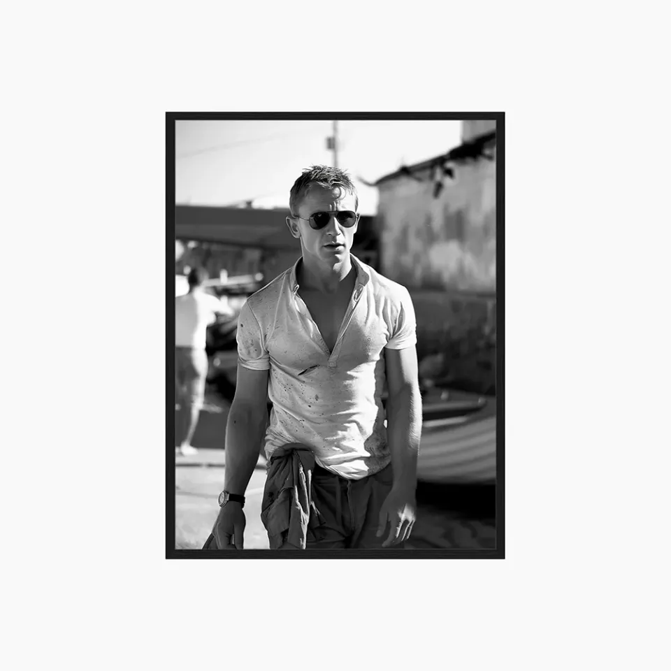 Any Image Confident Man B&W cadre photo noir et blanc