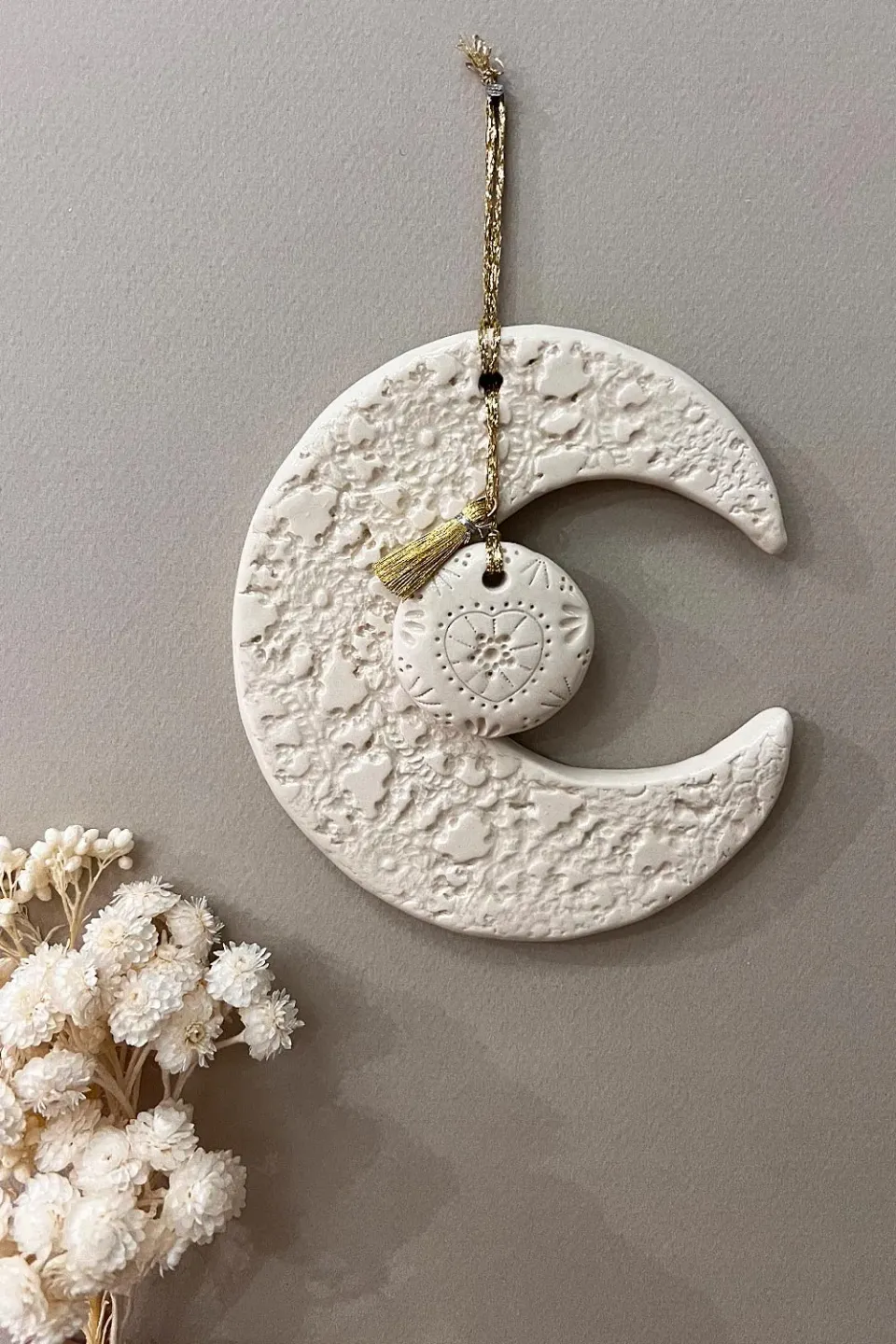 Biankaléone Lune au talisman petit coeur toile encadrée 13x13 cm