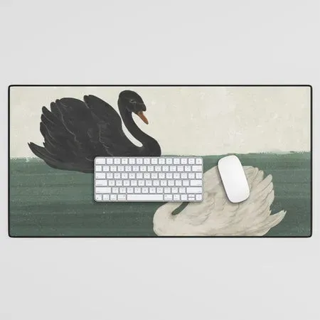 Society6 Black Swan White Swan tapis de bureau cygnes