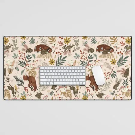 Society6 Animals Winter Wild Nature 63 tapis de bureau forêt
