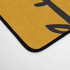 Society6 Ever Blooming Good Vibes Mustard Yellow tapis de bureau
