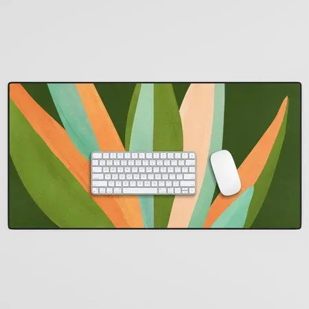 Society6 Colorful Agave Painted Cactus Illustration tapis de bureau