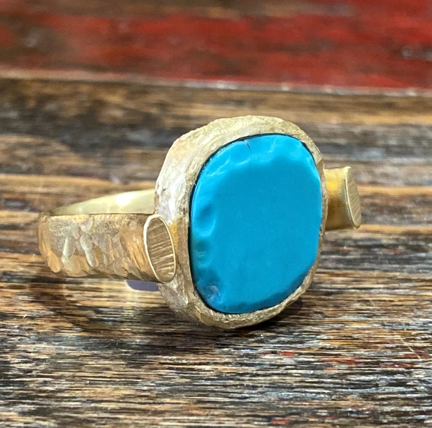 Galerie Kara Bague en vermeil, lapis-lazuli et pierre d’O. Amin