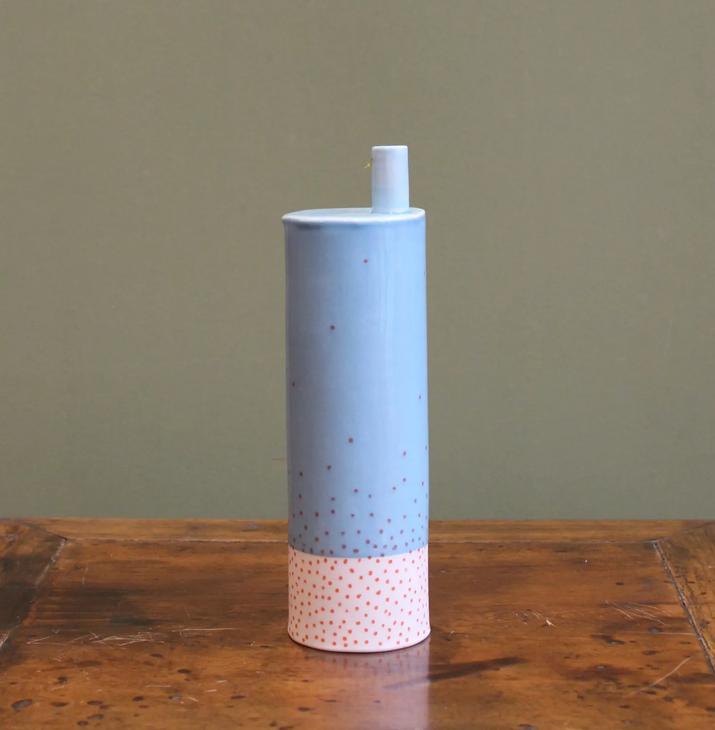 Galerie Kara pichet Eric Hibelot porcelaine émaillée
