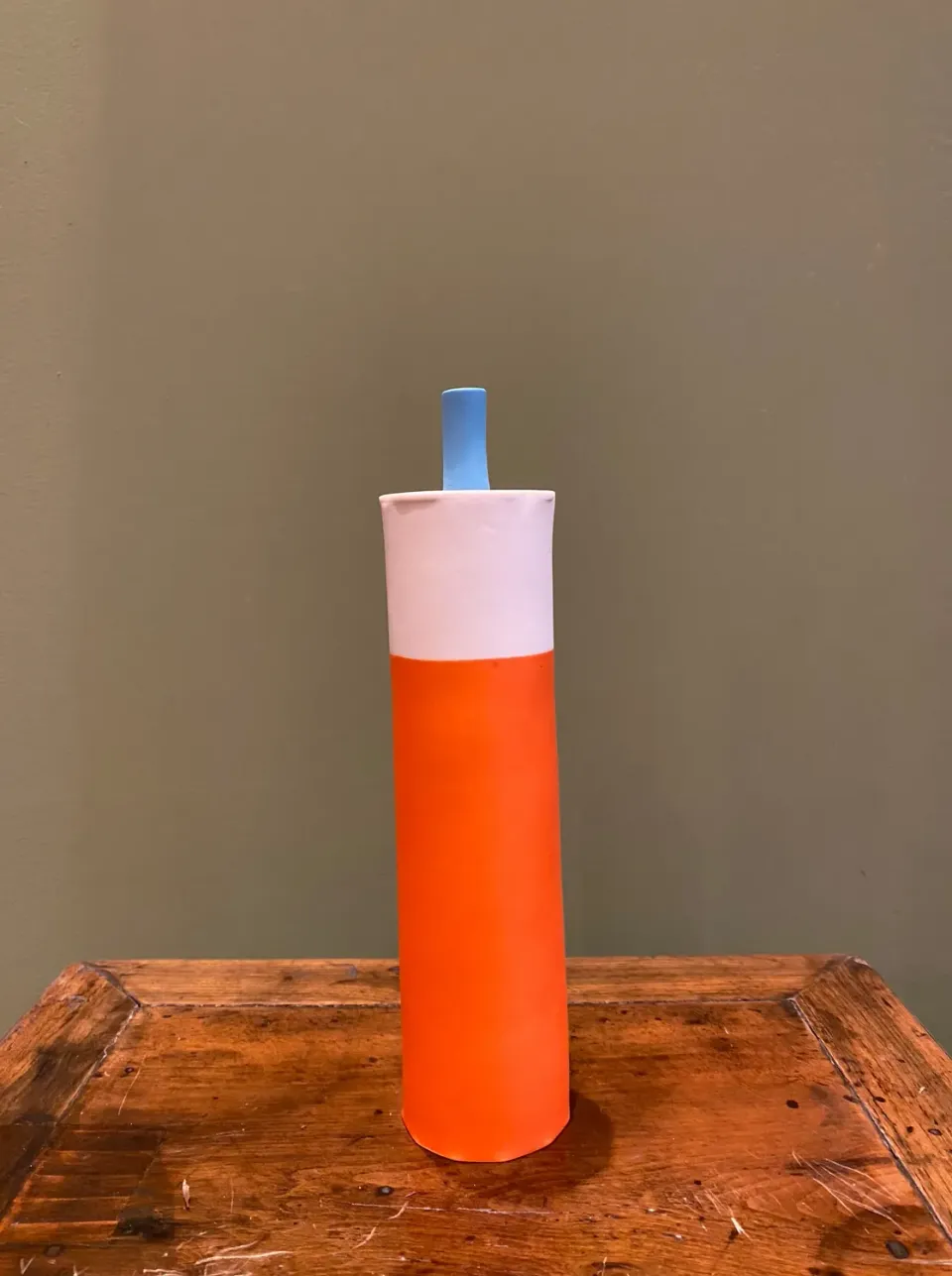 Galerie Kara pichet Eric Hibelot porcelaine émaillée