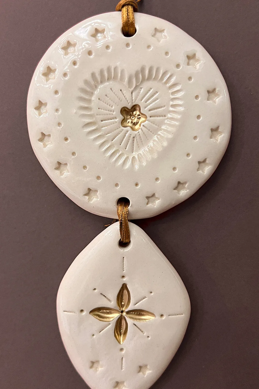 Biankaléone Cœur aux étoiles d'or talisman 7 x 14 cm