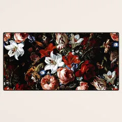 Society6 Night Garden XXXVIII tapis de bureau fleurs fond noir